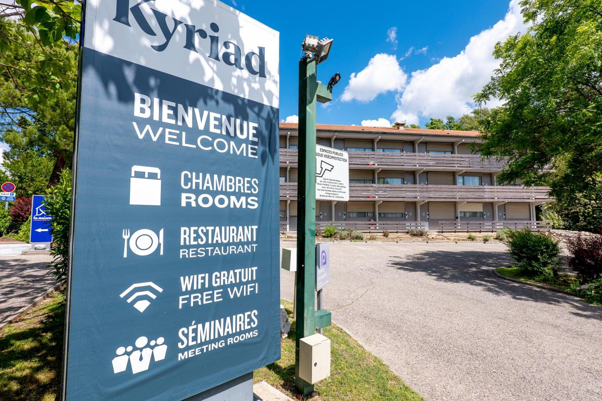 Kyriad Digne-Les-Bains Hotell Exteriör bild